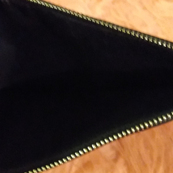 Coach - Picture 4 of 4